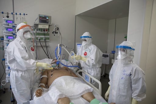 Un bărbat este în stare gravă, după ce a luat timp de un an medicamente pentru a nu se îmbolnăvi de Covid - unnamed-1624021946.jpg