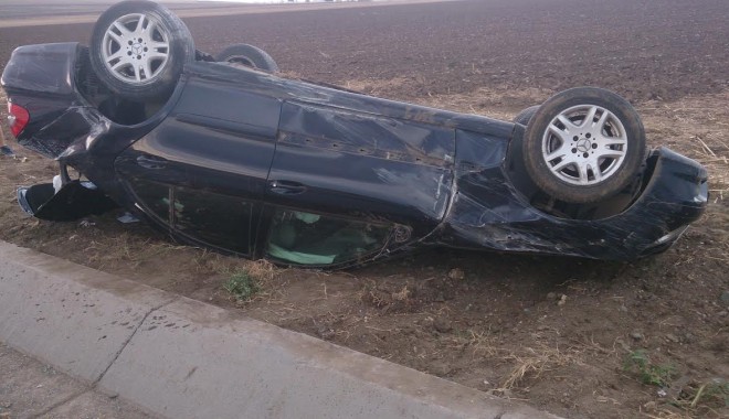 FOTO. Accident rutier între Constanța și Tulcea. O mașină cu demnitari de la Consiliul Europei s-a răsturnat - unnamed2-1405612891.jpg