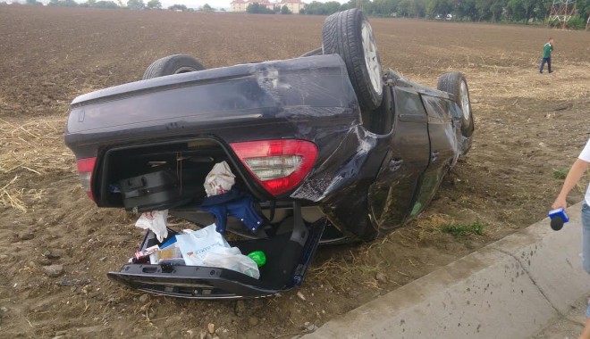 FOTO. Accident rutier între Constanța și Tulcea. O mașină cu demnitari de la Consiliul Europei s-a răsturnat - unnamed4-1405612907.jpg