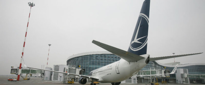 Peste 100 de zboruri anulate pe aeroportul din Beijing - unnouaeroportinbeijingpanain2018-1359905317.jpg