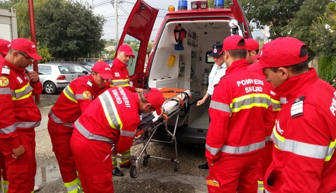 Un autocar cu 25 de pasageri a căzut într-o râpă - unnoupunctsmurd1380467395-1400410986.jpg
