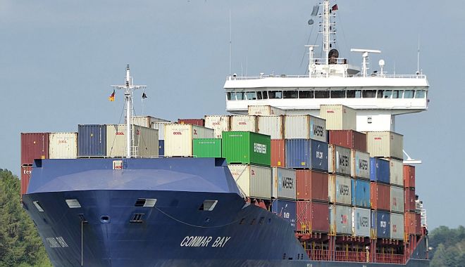 Un portcontainer a lovit poarta ecluzei de pe Canalul Kiel - unportcontaineralovitpoartauneie-1607852889.jpg