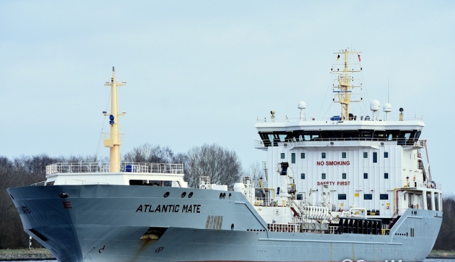 Un tanc petrolier a distrus o poartă de ecluză pe Canalul Kiel - untancpetrolieradistrus-1484058123.jpg