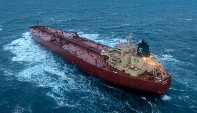 Un tanc petrolier a eșuat pe Canalul Suez - untancpetrolieraesuatpecanalulsu-1662105185.jpg