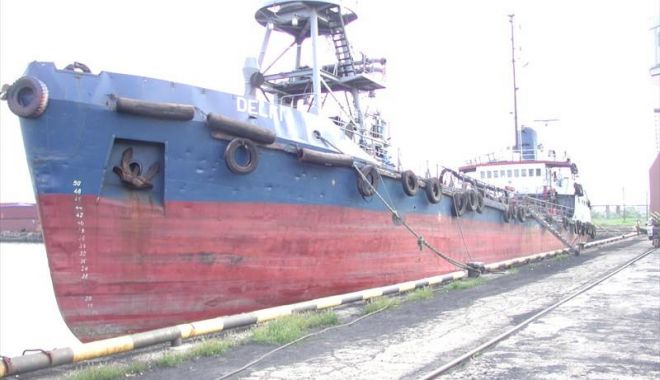 Acțiune de salvare pe Marea Neagră! Un tanc petrolier moldovenesc, intrat în black-out, adus în portul Constanța - untancpetrolierafostsalvat-1518595950.jpg