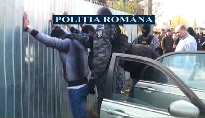 VIDEO/ Cinci persoane din Constanța au fost reținute la Gorj - untitled-1352633081.jpg