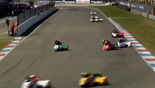 VIDEO ȘOCANT. DECES CUMPLIT la Campionatul Mondial de Sidecar! - untitled-1375684779.jpg