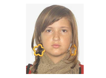AȚI VĂZUT-O? Adolescentă dispărută de acasă - untitled-1428494738.jpg
