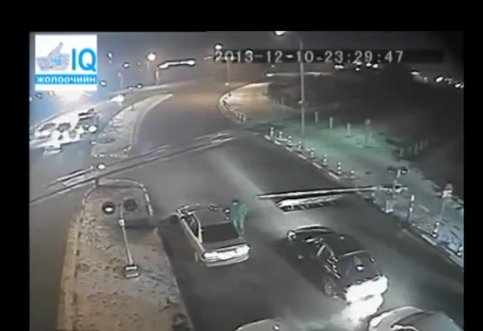 Pe când și la noi? Ce pățesc cei care nu vor să oprească la nivel cu calea ferată - VIDEO - untitled-1436169393.jpg