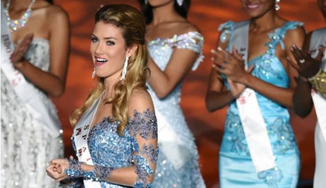 Ea este noua MISS WORLD - untitled-1450602325.jpg