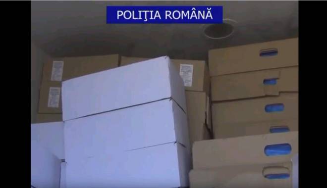 Video. Zeci de tone de carne expirată, confiscate de polițiști - untitled-1456658114.jpg