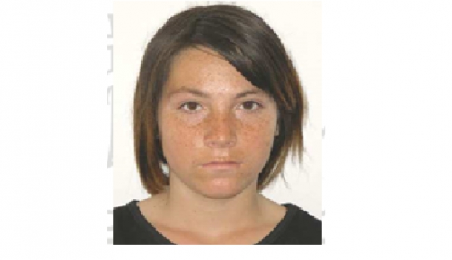LA 17 ANI, CU POLIȚIA PE URME / TÂNĂRA DIN IMAGINE TREBUIE GĂSITĂ! - untitled-1493890510.jpg