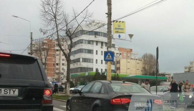 ACCIDENT LA CONSTANȚA, ÎN ZONA TOMIS 3. FEMEIE LOVITĂ CHIAR PE TRECEREA DE PIETONI - untitled-1513762965.jpg