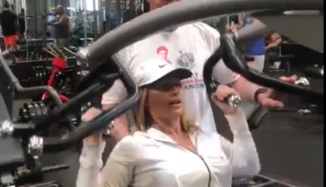 VIDEO INEDIT / Nadia Comăneci se antrenează cu Arnold Schwarzenegger - untitled-1514371972.jpg
