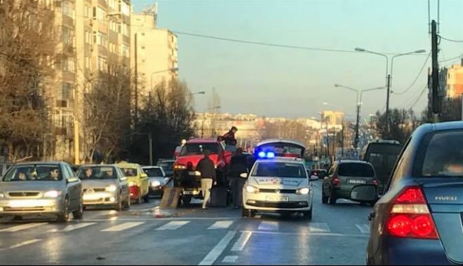TREI ACCIDENTE RUTIERE PETRECUTE PE BDUL.TOMIS, ÎN MAI PUȚIN DE O ORĂ! - untitled-1517470939.jpg