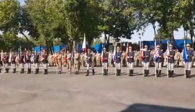 VIDEO. Ceremonial de arborare a drapelelor  la Comandamentul Multinațional de Divizie Sud-Est - untitled-1536322868.jpg