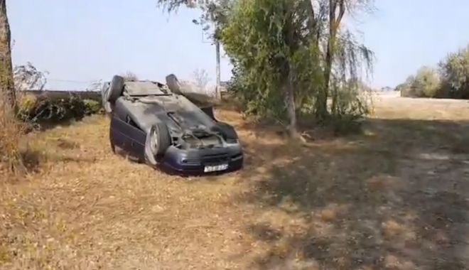 MAȘINĂ RĂSTURNATĂ între Eforie Sud și Eforie Nord. Intervine elicopterul SMURD - untitled-1540203624.jpg