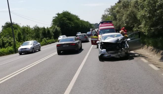 Accident rutier între Agigea și Eforie! Două victime, după ce un șofer a întors peste linia dublă - untitled-1559897252.jpg