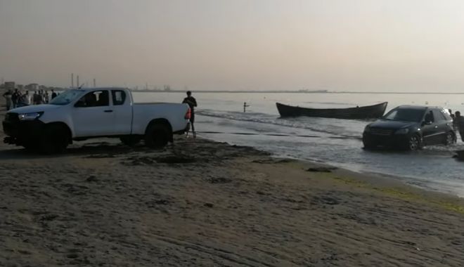 VIDEO. Șmecheri cu bolizi, pe plaja din Mamaia! Legea nu este pentru toată lumea? - untitled-1563864483.jpg