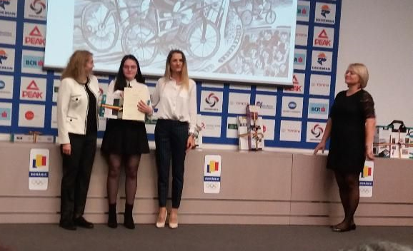 Două eleve din Constanța, premiate la 