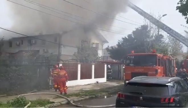 VIDEO. Incendiu violent, în Eforie Sud - untitled-1619963859.jpg