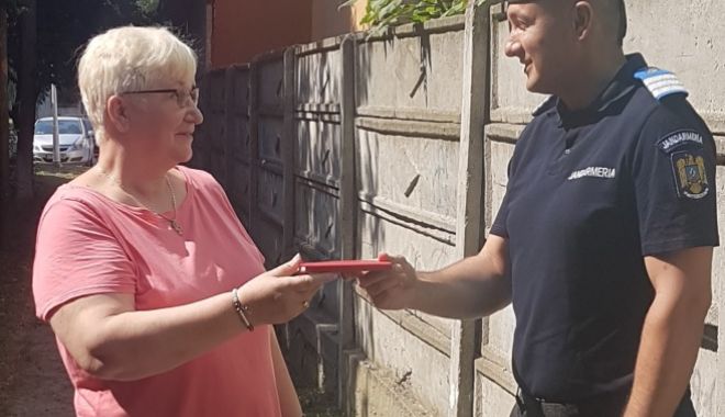 FAPTE BUNE. Un jandarm de la Gruparea Mobilă „Tomis” a recuperat banii unei femei. „Erau pentru renovarea casei!” - untitled-1626089139.jpg