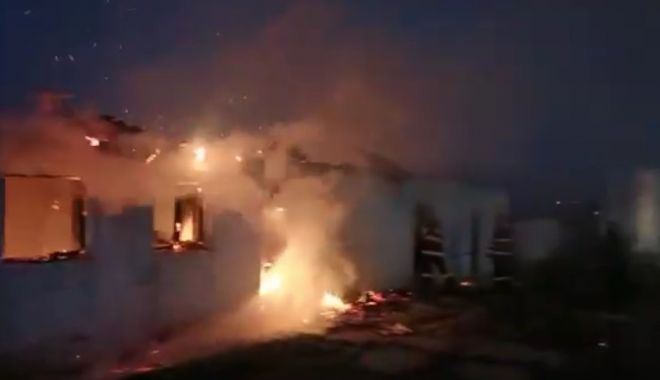 VIDEO. Incendiu nimicitor, la Constanța! Salvatorii de la ISU Dobrogea sunt la fața locului! - untitled-1647709572.jpg