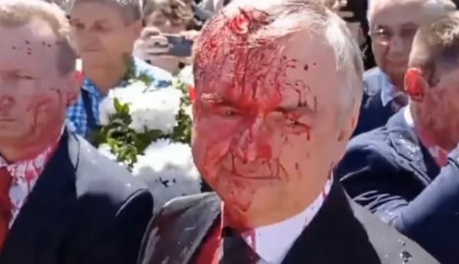 Clipe de panică pentru ambasadorul Rusiei în Polonia. Atacat de localnici înfuriaţi!
