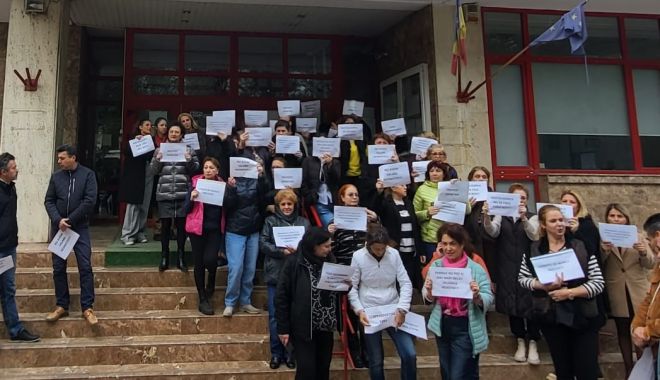 Angajaţii instituţiilor din Ministerul Muncii intră în grevă generală, începând de AZI