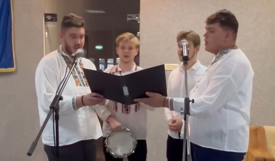 Compania Naţională Administraţia Canalelor Navigabile, colindată de Corul Bizantin „Sfântul Vasile cel Mare” - untitled-1702640399.jpg