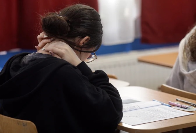 Dosar penal după ce subiectele de la proba de matematică de la Evaluarea Naţională au apărut în spaţiul public - untitled-1719557295.jpg