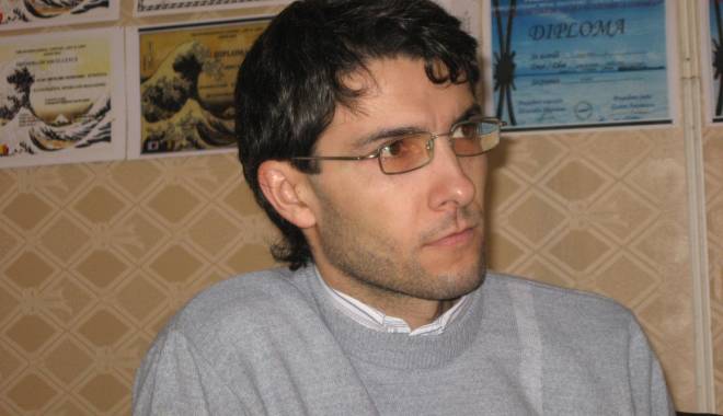 Un umorist pe zi: Ionuț-Daniel Țucă - unumoristpezitucaionut2-1442481850.jpg