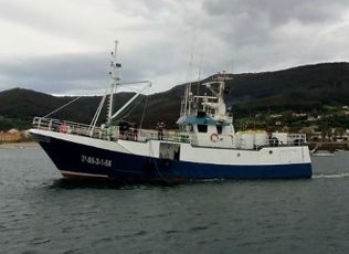 Un vas pescăresc s-a scufundat; echipajul a fost salvat - unvaspescaresc502-1486299601.jpg