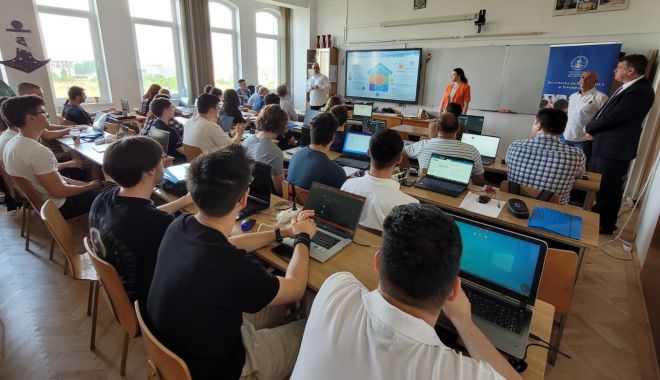 La Constanța, a debutat prima ediție a școlii de vară CyberSecurity Ovidius Camp