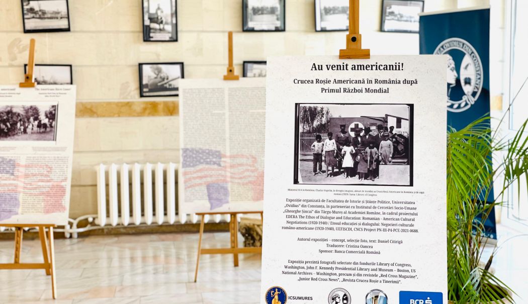 Vernisajul expoziției „Au venit americanii”, astăzi, la Universitatea ”Ovidius”