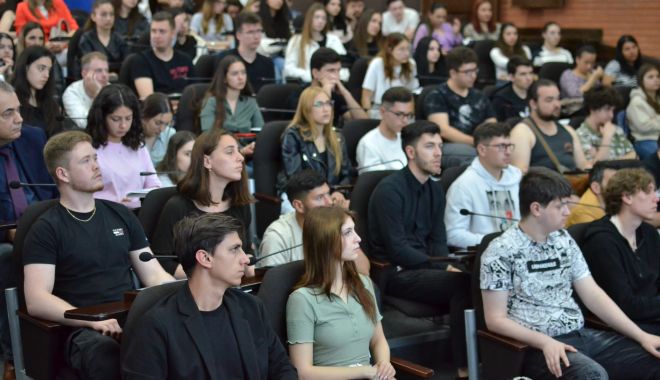 „Romania Start-up Revolution”, eveniment dedicat studenţilor şi viitorilor antreprenori - uoc-4-1684929290.JPG