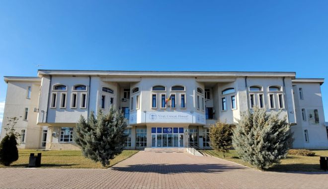 Competiție pentru obținerea unei mobilități Erasmus Plus, la Universitatea „Ovidius” - uoc1-1645717130.jpg