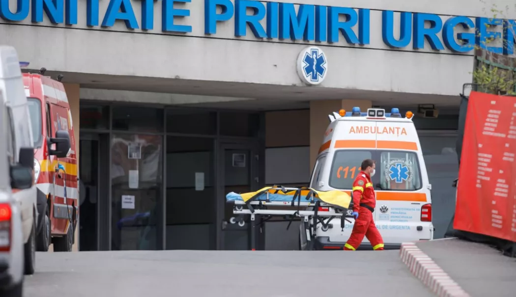 O tânără gravidă se zbate între viață și moarte după ce a fost târâtă de un cal speriat - upu-1779259859.webp