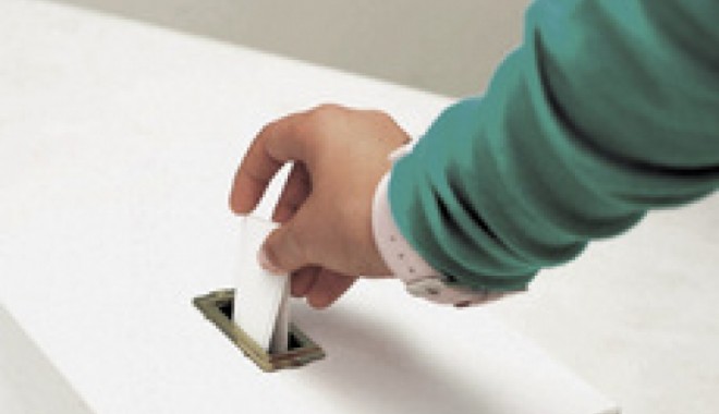 Cum își pot exercita votul  persoanele netransportabile - uran-1354924143.jpg