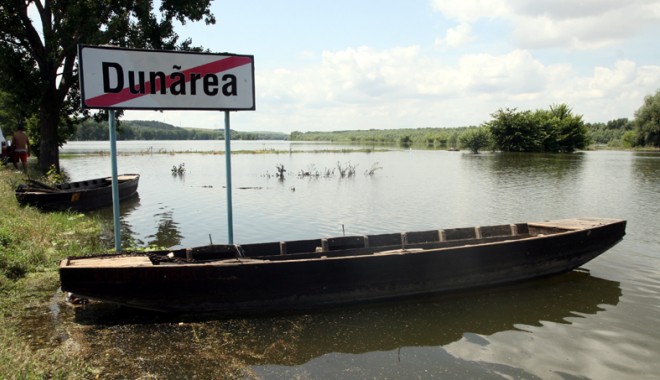 Urgia de pe Dunăre a ajuns în județul Constanța - urgiadepedunare9-1400868829.jpg