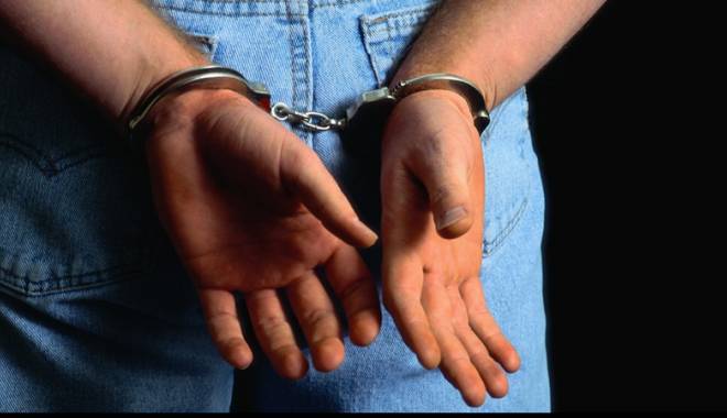 Peste 150 de persoane date  în urmărire, depistate de polițiști - urmariti-1453047494.jpg