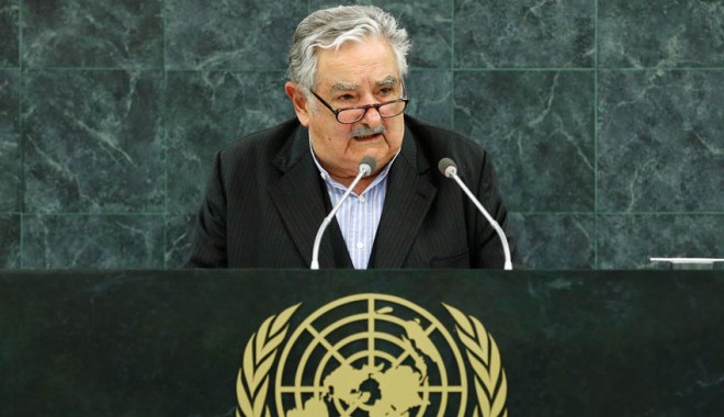 Președintele Uruguayului a retras poliția de pe stadioanele din Montevideo - uruguay-1396357226.jpg
