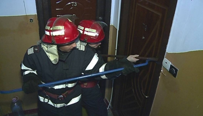 Descoperire șocantă într-un apartament din Constanța. Bărbat, găsit fără suflare - usa-1507833389.jpg