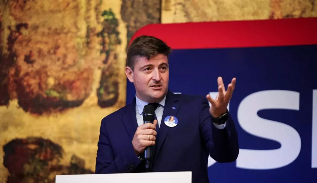 USR lucrează la Codul Penal. Ce propunere are pentru cei care au luat mită - usr-1738154567.jpg
