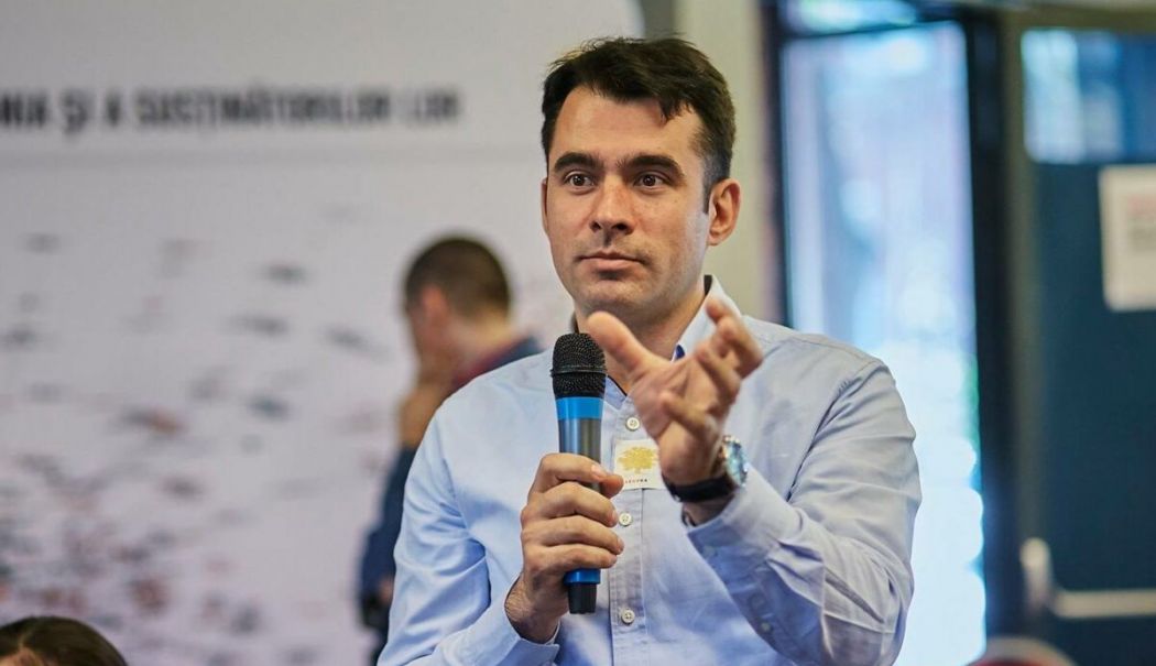 Senatorul Ștefan Pălărie: „Nu am nicio emoție! Luni, moțiunea de cenzură nu va trece” - usr-stefan-palarie-1752222566.jpg