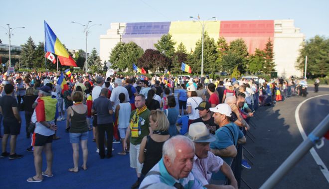 Au fost trimiși jandarmi din Constanța la protestul  din București? USR așteaptă răspuns - usrprotest-1534425741.jpg