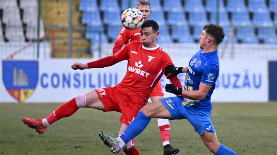 UTA Arad şi Gloria Buzău au remizat, scor 0-0 în Superligă - uta-buzau-1747564931.jpg