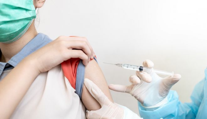 6 copii au primit, din greșeală, o doză prea puternică de vaccin antiCovid Pfizer - vac-1639992840.jpg