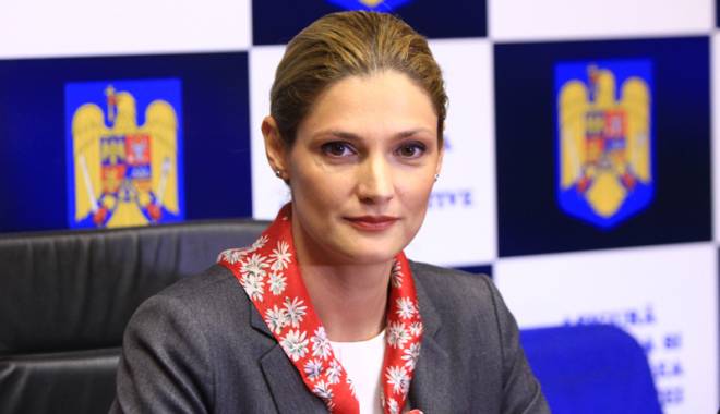 Va candida sau nu Ramona Mănescu la Primăria Constanța? - vacandidasaunuramonamanescu3-1425999429.jpg