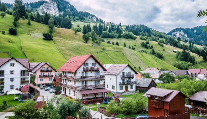 Ne pregătim de o nouă mini-vacanță? La orizont,  patru zile libere - vacanta-1563109197.jpg
